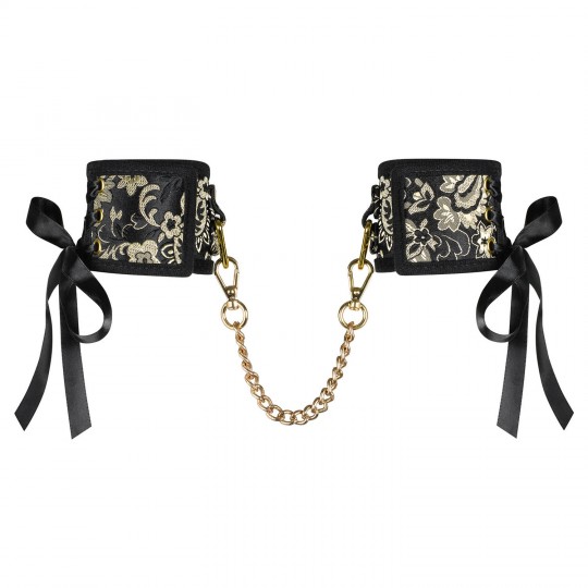 OBSESSIVE SHELLE CUFFS